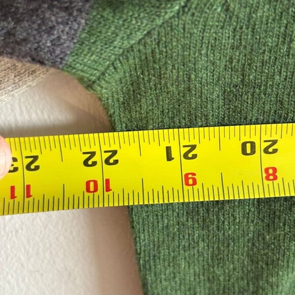 Banana Republic Mens Merino Wool Striped On Sleeves Sweater Army Green Sz Large - Picture 4 of 9